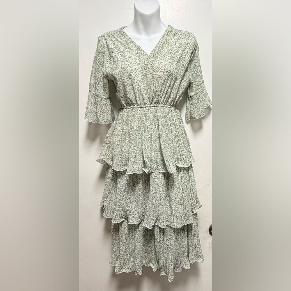 Floral Ruffle Dress Size S - Picture 2 of 9